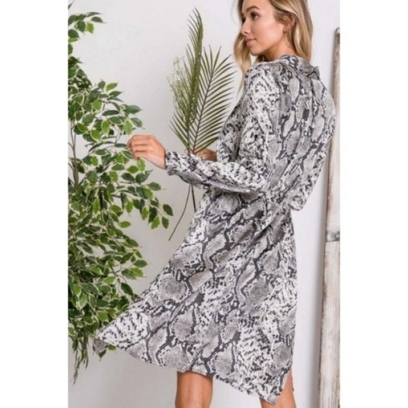Davi & Dani Animal Python Print Shirt Dress - Picture 4 of 12